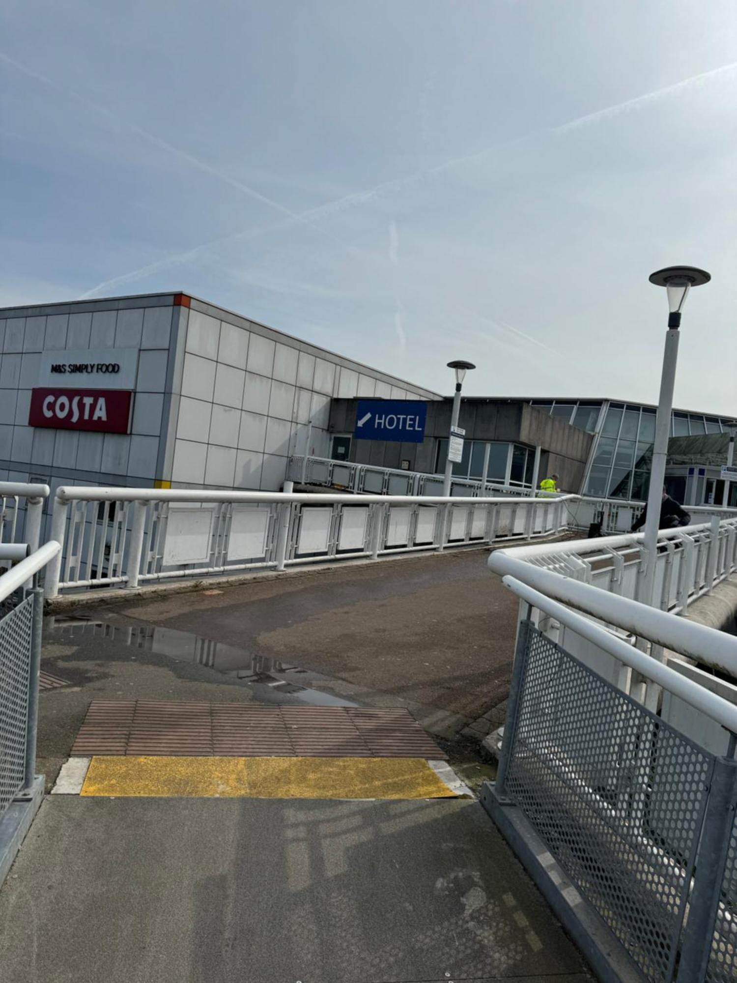Thurrock Hotel M25 Services Aveley Ngoại thất bức ảnh